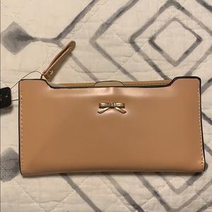 Nude wallet